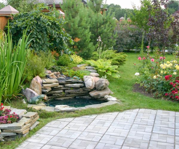 Landscaping Design Service in Roseville