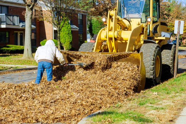 Mulch Hauling in Roseville
