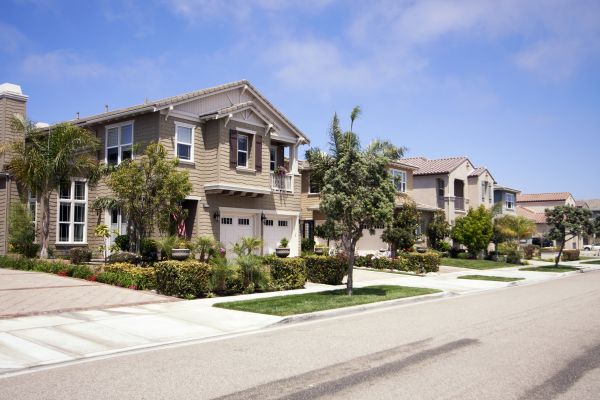 Neighborhood Landscaping in Roseville